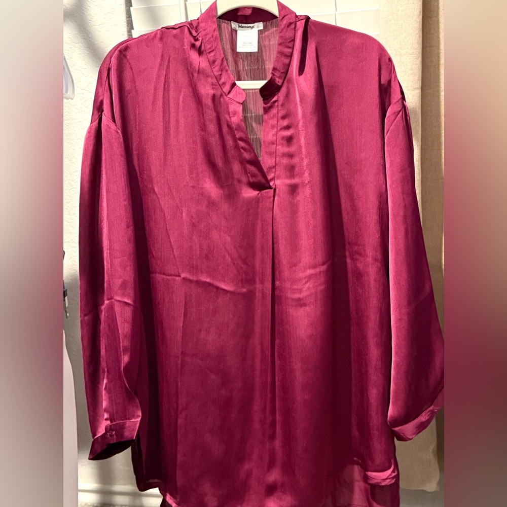 New never worn, Relaxed Pink 3/4 Sleeve Blouse with Mandarin Collar